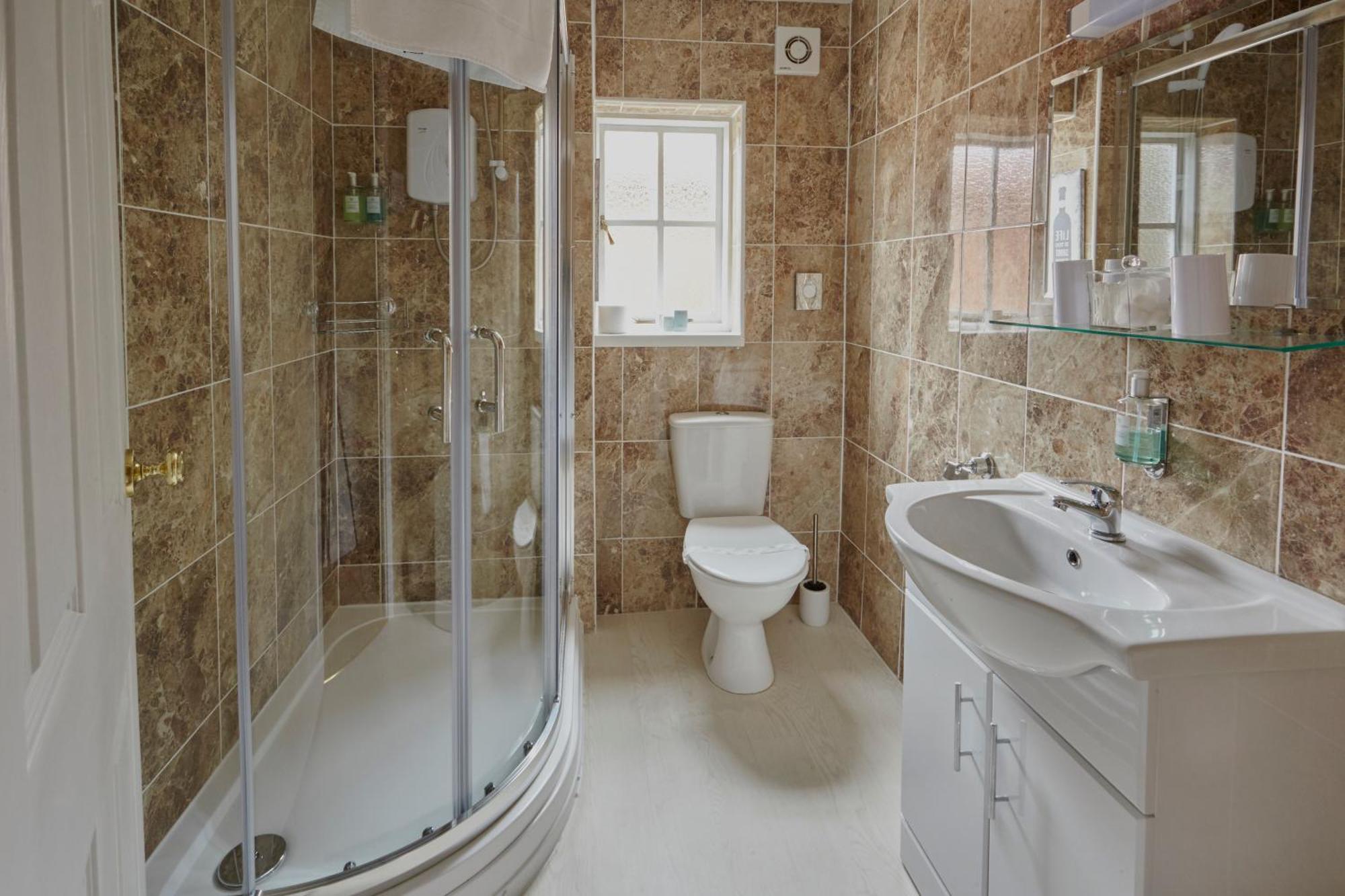 The Shrewsbury 4*